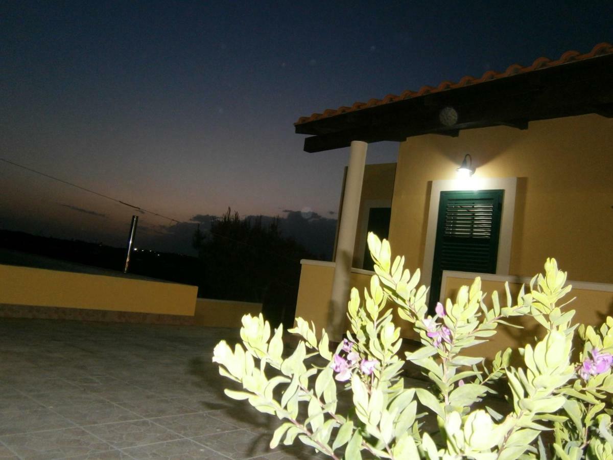 Appartamenti Da Nicola Lampedusa Exteriör bild